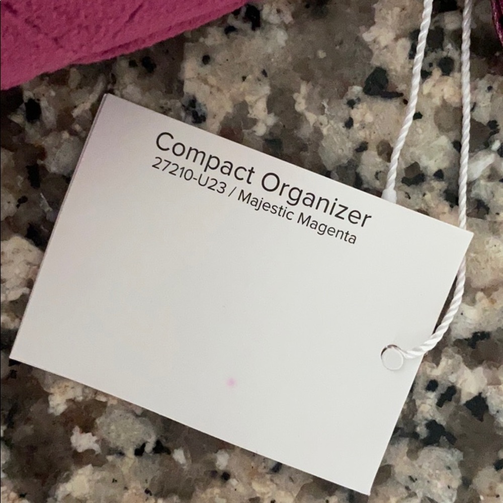 Make up organizer - Picture 3 of 4